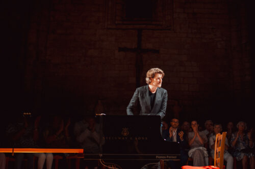 David Fray dans la basilique Saint-Sauveur au Festival de Rocamadour jouant les Variations Goldberg de Jean-Sébastien Bach